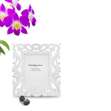 White wooden picture frame