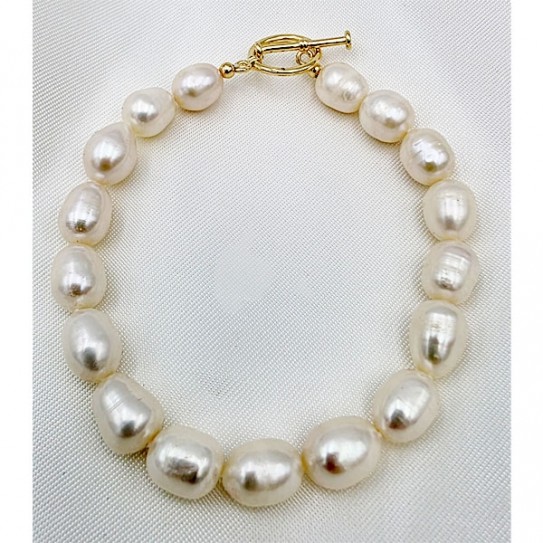 Baroque pearl bracelet- toggle clasp