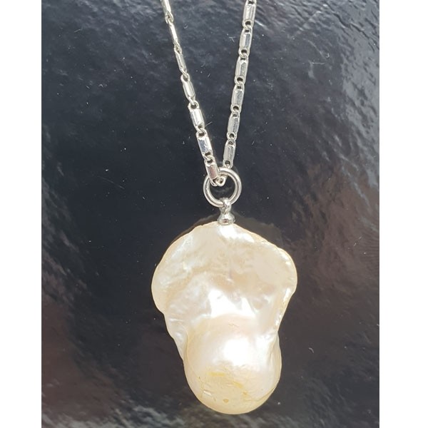 Fresh Water Baroque Pearl Necklace