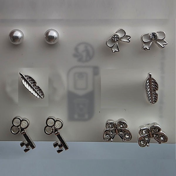 Set de Boucles d’Oreilles Fantaisie – Argenté (5 paires)